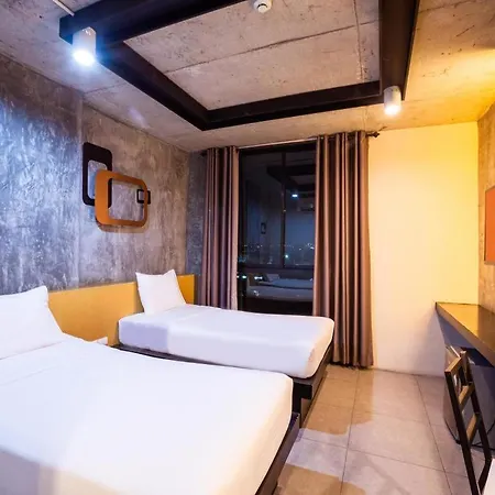 Hotel B2 South Premier
