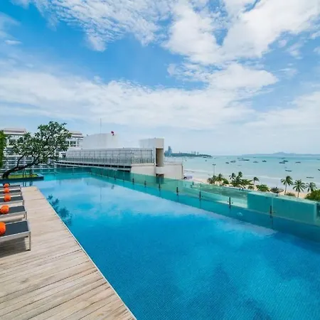 Hotel Seven Zea Chic