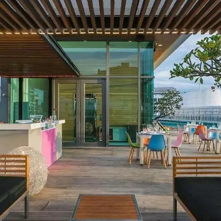 Seven Zea Chic Hotel 4*