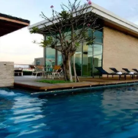 Seven Zea Chic Hotel