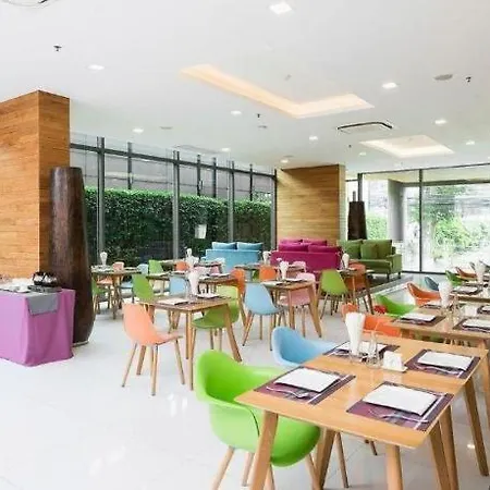 Hotel Seven Zea Chic