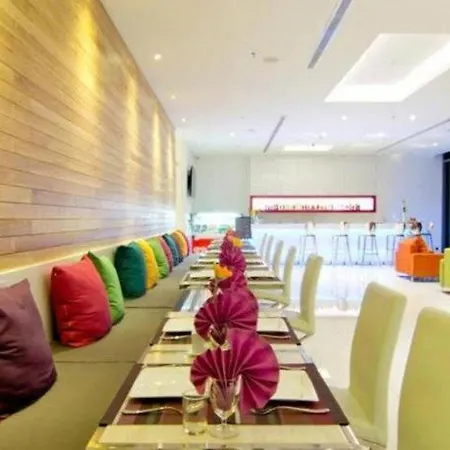 Hotel Seven Zea Chic Pattaya