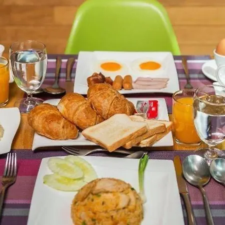 Hotel Seven Zea Chic