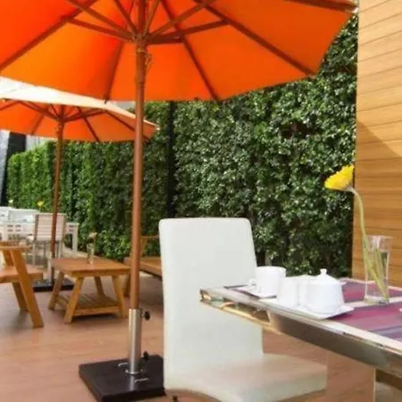 Hotel Seven Zea Chic 4*