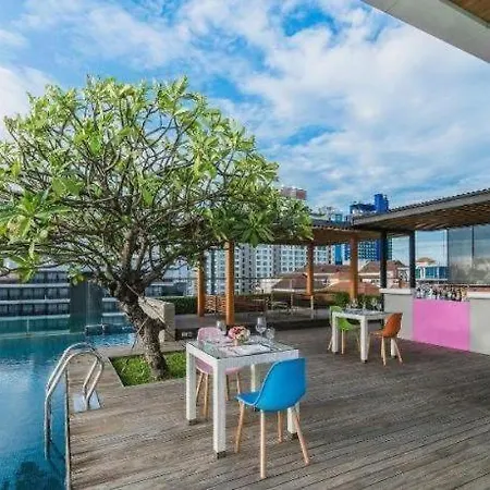 Seven Zea Chic Hotel Pattaya