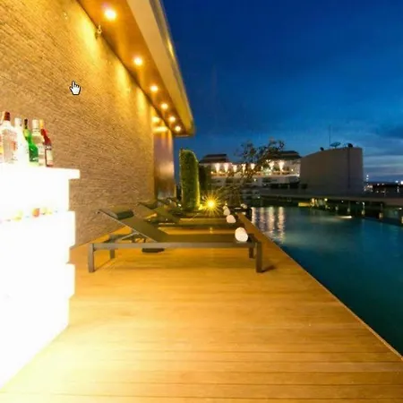 Seven Zea Chic 4* Pattaya