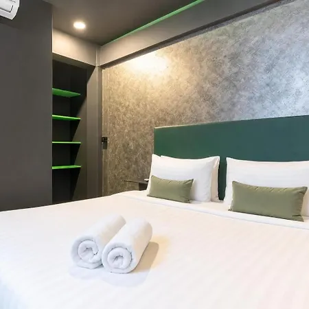 อพาร์ทเม้น The Jungle Khophai Center 5 Bedroom Pattaya