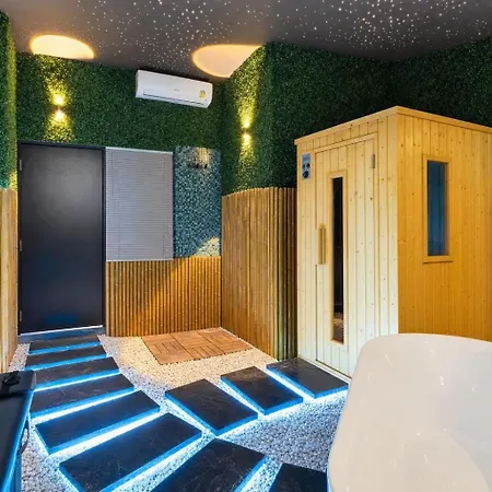 อพาร์ทเม้น The Jungle Khophai Center 5 Bedroom Pattaya