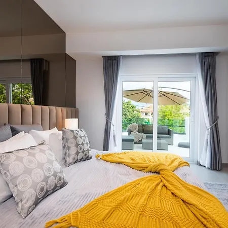 Villa New 2024 - 5br Pool With Private Ktv *