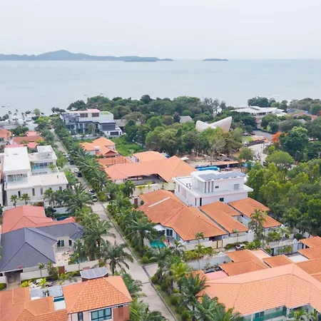 Mm Pool Pattaya