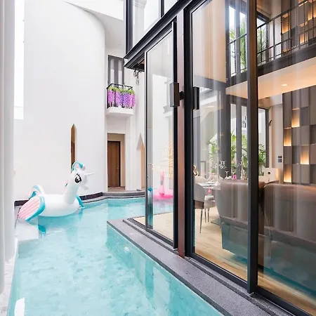 Moon 5-bedroom Luxury Pool Villa