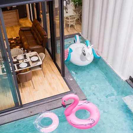 Moon 5-bedroom Luxury Pool Villa