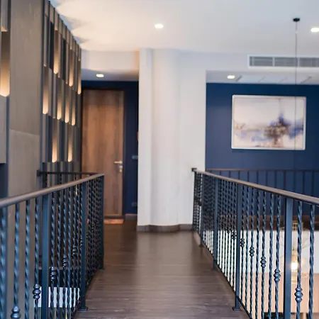 Moon 5-bedroom Luxury Pool Villa Pattaya