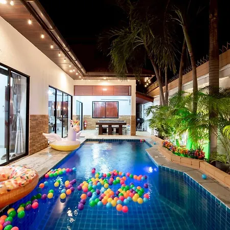 Mm Pool Villa Pattaya