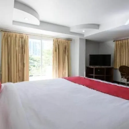 Oyo 438 24 Hotel Pattaya