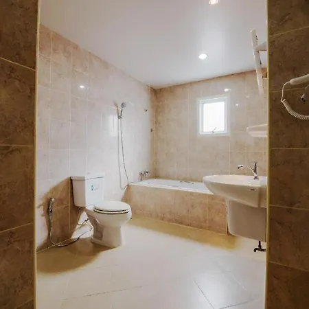 Oyo 438 24 Hotel 2*
