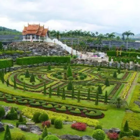 Oyo 1004 Naklua Mansion Hotel Pattaya