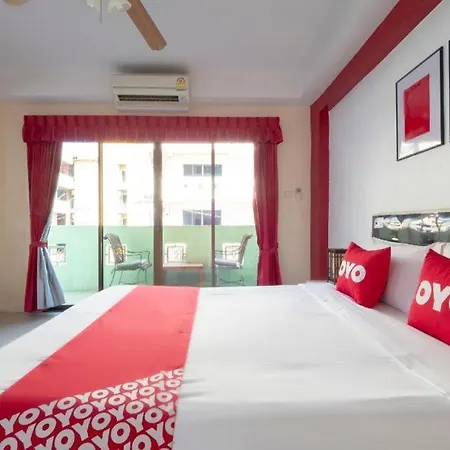 Oyo 75381 Billabong Hotel Pattaya