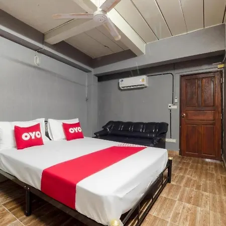 Hotel Oyo 1066 Encore Sea Side Pattaya