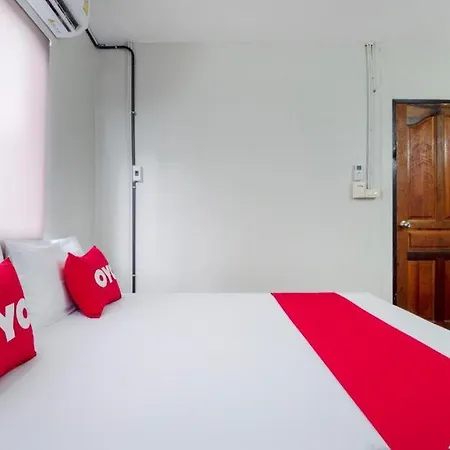 Oyo 1066 Encore Sea Side Hotel 2*