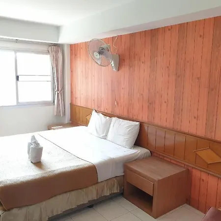 Naza Orchid Hotel 2*