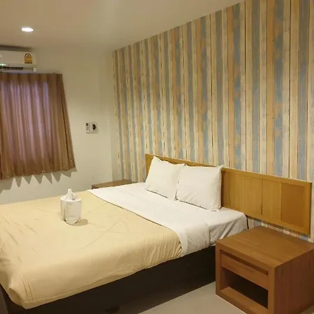 Hotel Naza Orchid 2*