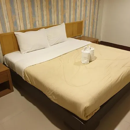 Naza Orchid Hotel 2*