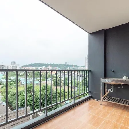 โรงแรม V Place