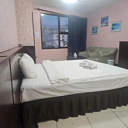 Nine Blue Boutique 3*