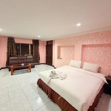 Nine Blue Boutique 3*