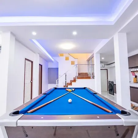 Villa 3 Bedroom Pool Royal Park Village Pattaya