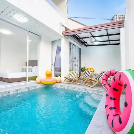 Villa 3 Bedroom Pool Royal Park Village Pattaya