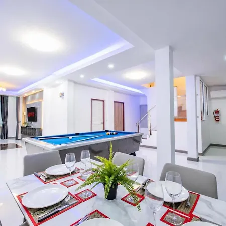 3 Bedroom Pool Royal Park Village Villa *