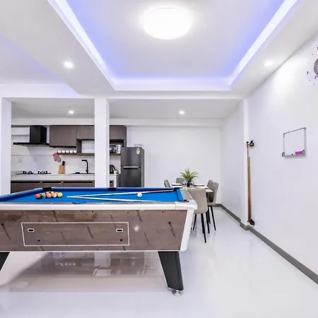 3 Bedroom Pool Royal Park Village Villa Pattaya