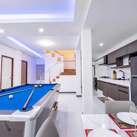 3 Bedroom Pool Royal Park Village Pattaya