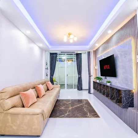 Villa 3 Bedroom Pool Royal Park Village Pattaya