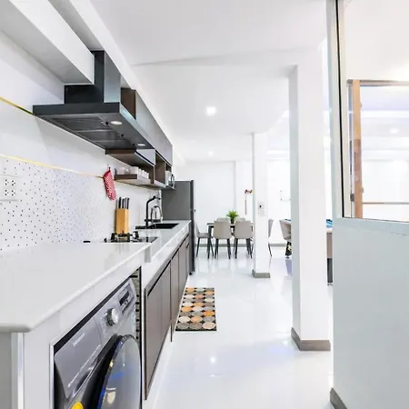 3 Bedroom Pool Royal Park Village Villa *