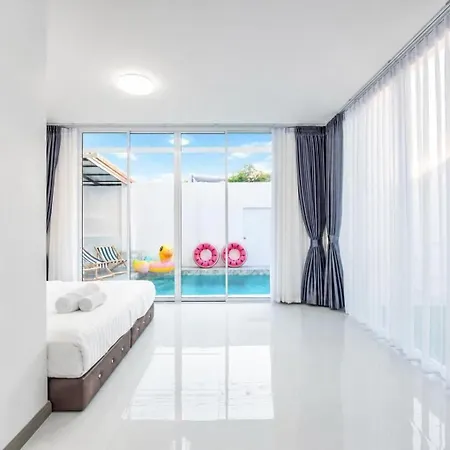3 Bedroom Pool Royal Park Village * Pattaya
