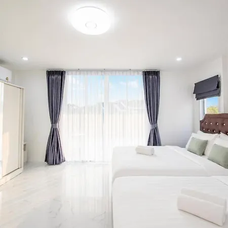 3 Bedroom Pool Royal Park Village * Pattaya