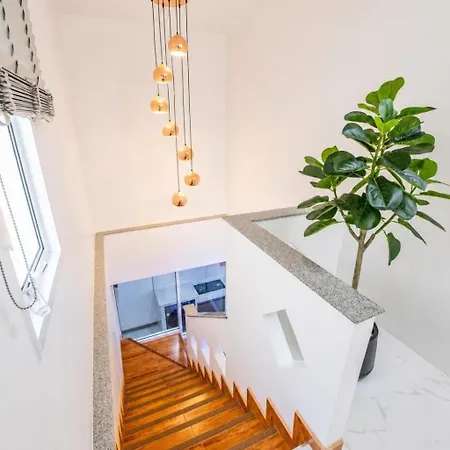 3 Bedroom Pool Royal Park Village * Pattaya