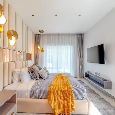 New 2024 - Two Compound - 9br - Two Pools * Pattaya