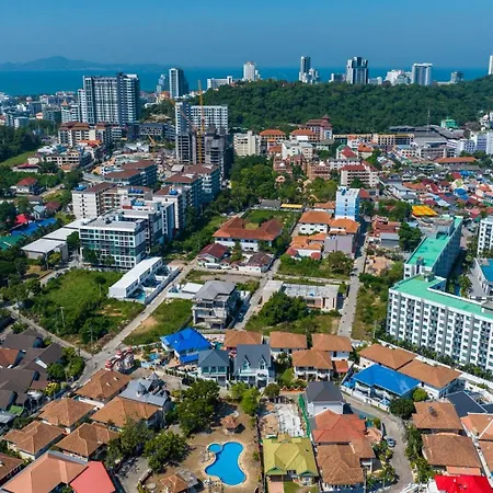 New 2024 - Two Compound - 9br - Two Pools Villa Pattaya