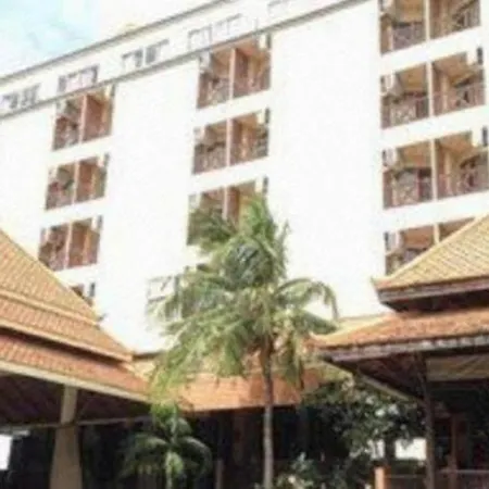 Phuphaya Resort Pattaya