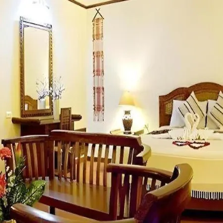 Phuphaya Resort Pattaya