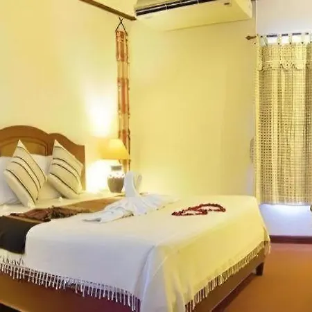 Phuphaya Resort Pattaya