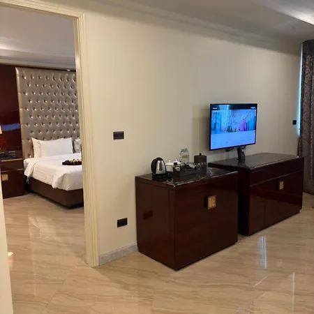 Lk Grand Empire Hotel 5*