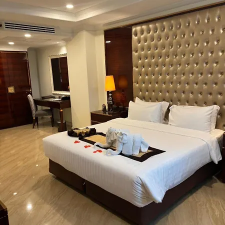 Lk Grand Empire Hotel Pattaya