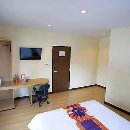 Hotel A7 3*