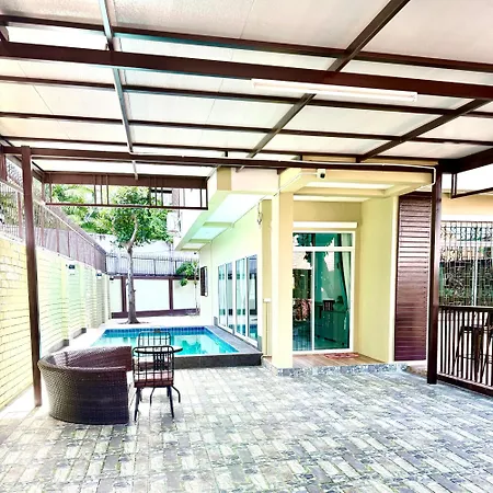 Villa Warisa Happy Pool Near