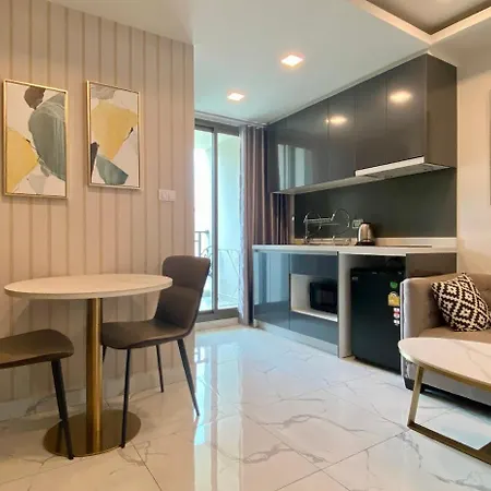 Arcadia Center 702 Apartment *